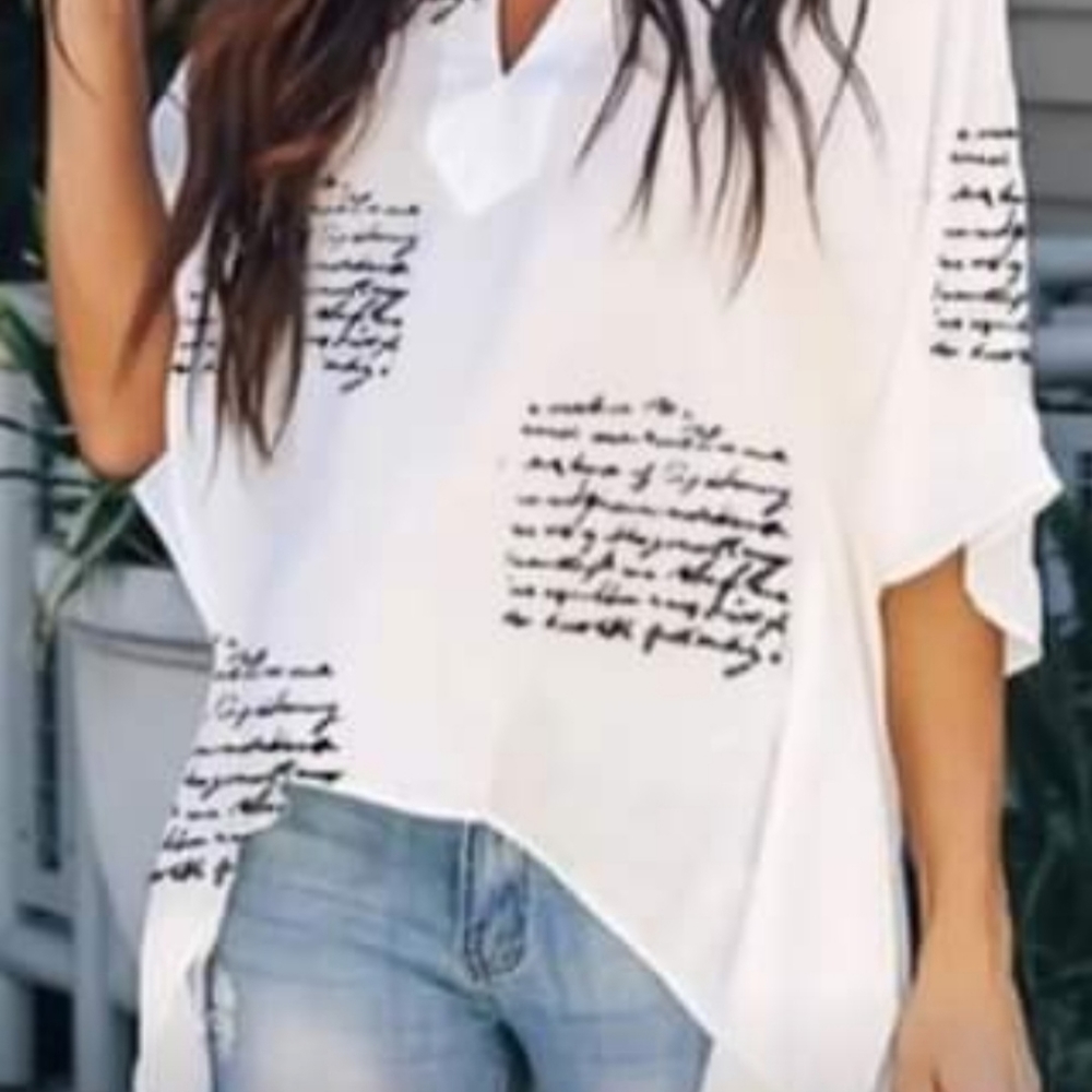 Black & White Dip Hem Blouse